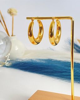 Golden Maxi Hoops 