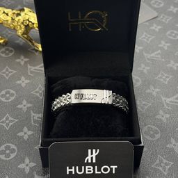 הובלוט 45 מ"מ לגברים – 1:1, אוטומטי שוויצרי, קופסא וניירות מקוריים