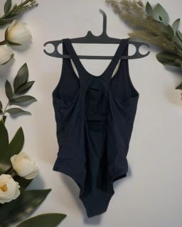 One piece swimsuit 
