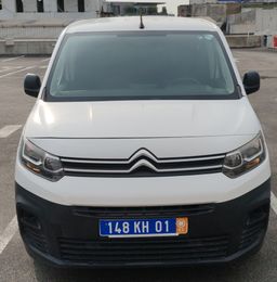 #PRIX : 7.800.000F CITROËN BERLINGO FOURGON DE 2021 MAISON MÈRE 