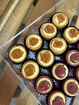 Mix Cheesetarts (Box of 16pcs) 