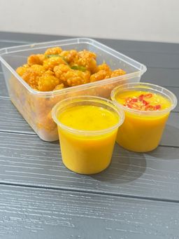 Salted Egg Chicken (3-4paxs)