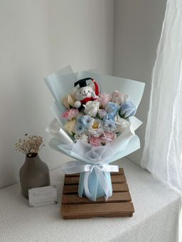 (GB028) Graduation Bear Soap Flower Mixed Bouquet 