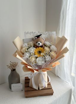(GB029) Graduation Bear Soap Flower Bouquet 