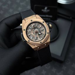 הובלוט 45 מ"מ לגברים – 1:1, אוטומטי שוויצרי, קופסא וניירות מקוריים