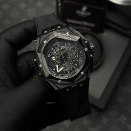 הובלוט 45 מ"מ לגברים – 1:1, אוטומטי שוויצרי, קופסא וניירות מקוריים