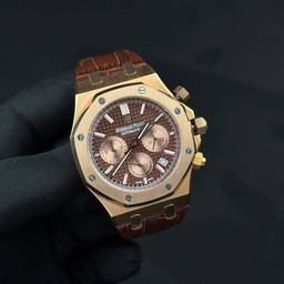 אודמר פיגה 42 מ"מ לגברים – 1:1, אוטומטי שוויצרי, קופסא וניירות מקוריים