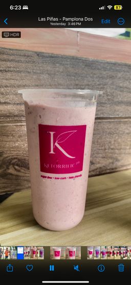 Strawberry Smoothie (22 oz.)