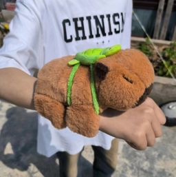 HAND BROWN WITH BAG