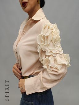 Camisa formal con botones delanteros