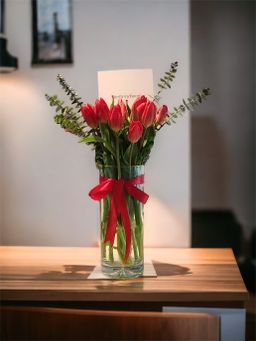TULIPS VASE ARRANGEMENT 
