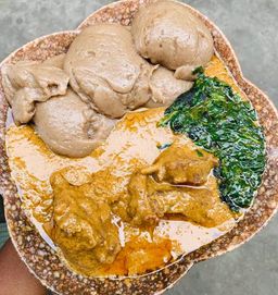 sauce d'arachide avec pâte noire - MAQUIS MAHI