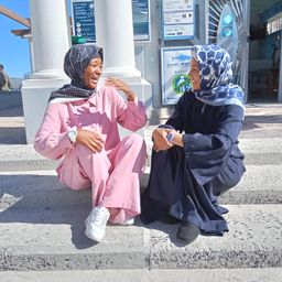 Non slip square hijabs 