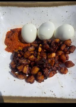 Aloco + oeuf dur - FLORA FOOD