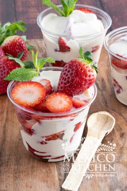 Fresas con Crema Pequeño