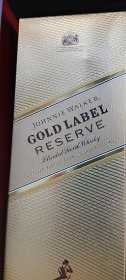 Johnnie Walker Gold Label Reserve Whisky 750ml