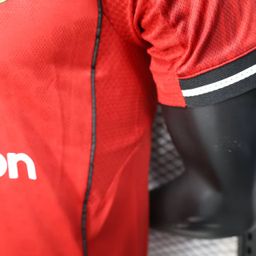 Manchester United 2025/2026 jersey latest 