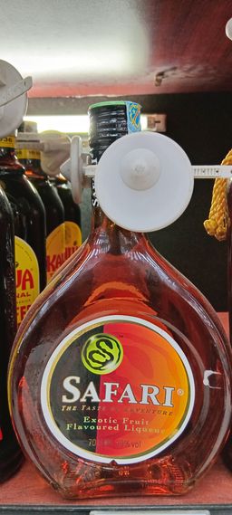 Safari Exotic Liquer 700ml