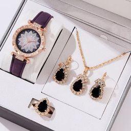 Women's 5-piece Set Zircon Fashion Set Personalized Gift Love Heart Shaped Pendant Necklace Watch Crystal Jewelry Set for Women 