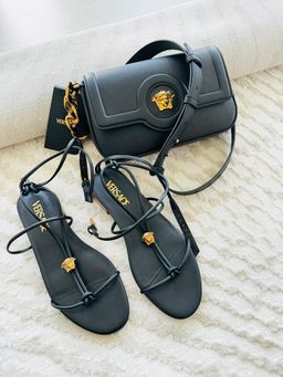 Sandálias versace Medusa 