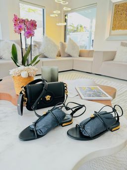 Sandálias versace Medusa 