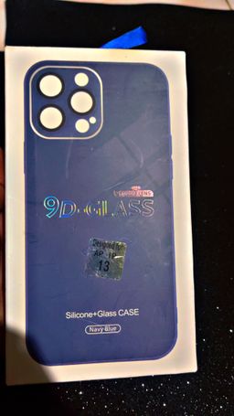 MOM-ments in Tech 🛍️🛒📱🤳