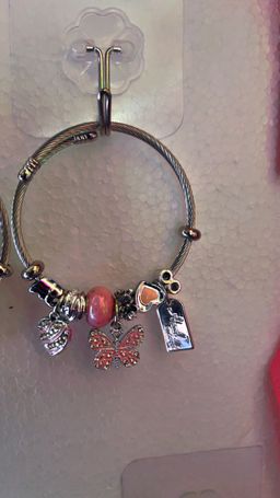 Simple MOM-ments 🥰💕🛍️🛒