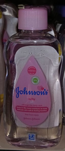 Johnsons Baby Oil 200ml