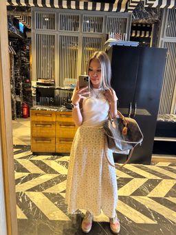 Kazakhstan Surrogacy & Egg Donor | Almaty | 28 Yrs Old, Blood Type B, 164cm, 48kg | ID #10000 |