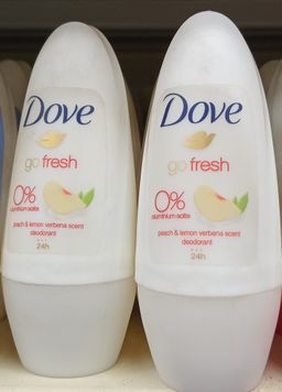 Dove Anti-Persp. R/On Go Fr. Peach & Lemon 24h 