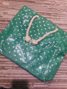 Spacious summer bag.