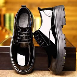 Men's Formal Business Casual British Leather Dress Shoes Comfortable Flat Light with Thick-Soled Patent Leather Autumn Features
