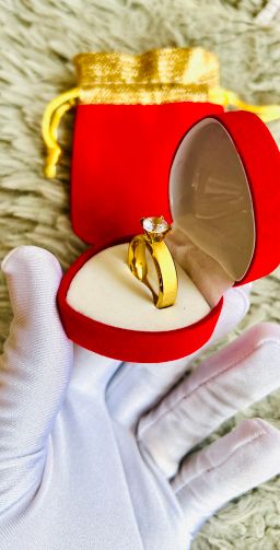 Paire d’alliance en plaqué OR + bague de fiançailles 