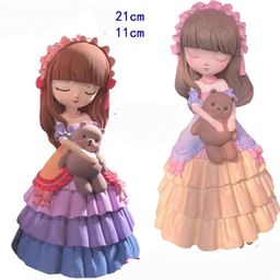 21cm Girl1 2023