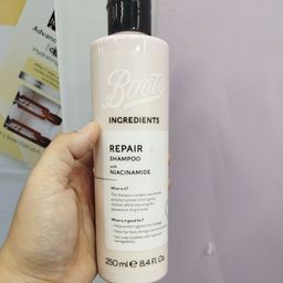 Boots Ingredients Series: Repair Shampoo with Niacinamide 250ml