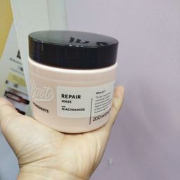 Boots Ingredients Series: Repair Mask with Niacinamide 200ml
