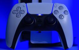 Manette de jeux vidéo 