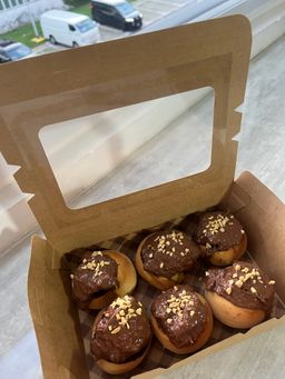 Chocolate Kunafa Rolls