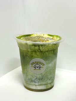 matcha latte with crème brûlée cold foam