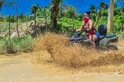 TOUR DE BUGUIES EN MACAO PUNTA CANA