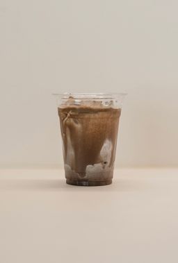 Iced Hōjicha Latte