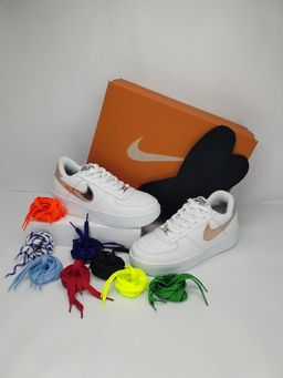 AF BLANCO CON DORADO