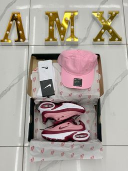 NIKE PORTAL + FREE GIFT