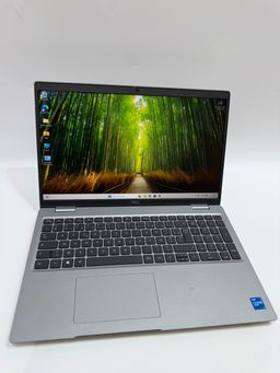 DELL LATITUDE 5520 (11th Generation)
