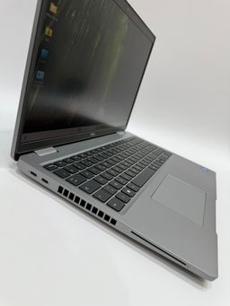 DELL LATITUDE 5520 (11th Generation)