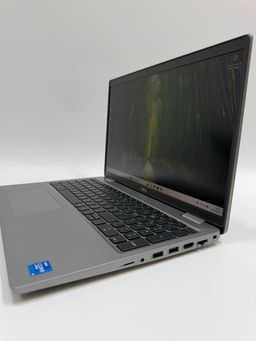 DELL LATITUDE 5520 (11th Generation)
