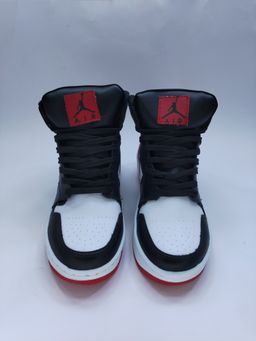 JORDAN 1 BLANCO CON ROJO