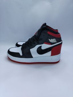 JORDAN 1 BLANCO CON ROJO