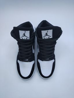 JORDAN 1 BLANCO CON NEGRO