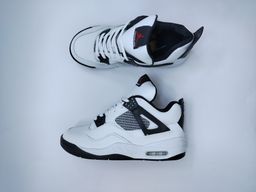 JR4 BLANCO CON NEGRO